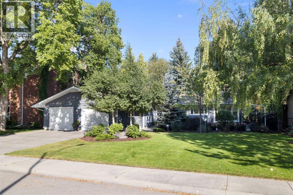 12 Medford Place SW|Calgary, Alberta T2V2E8