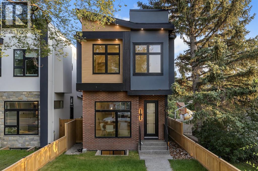 2911 4 Avenue NW|Calgary, Alberta T2N0R4