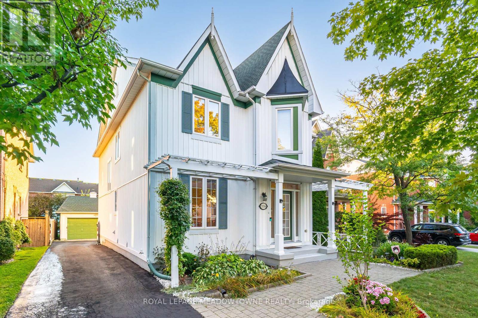 Property image for 7034 LESSARD LANE|Mississauga (Meadowvale Village), Ontario L5W1A4