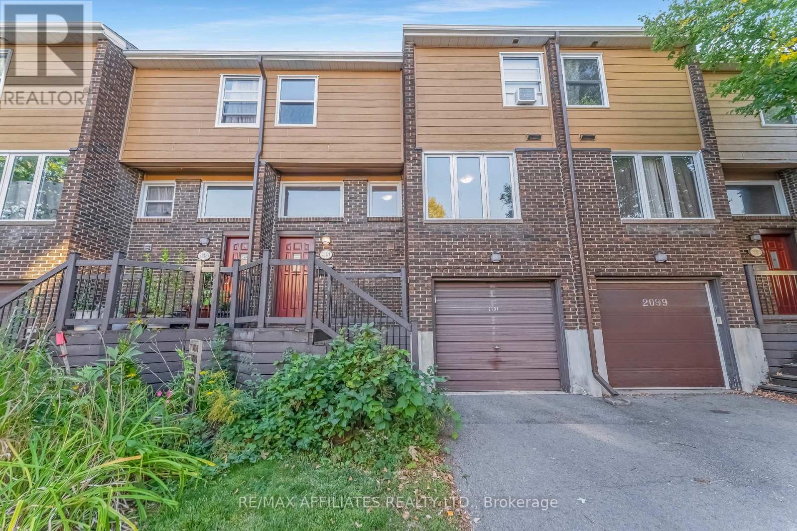 2101 ERIC CRESCENT|Ottawa, Ontario K1B4P5