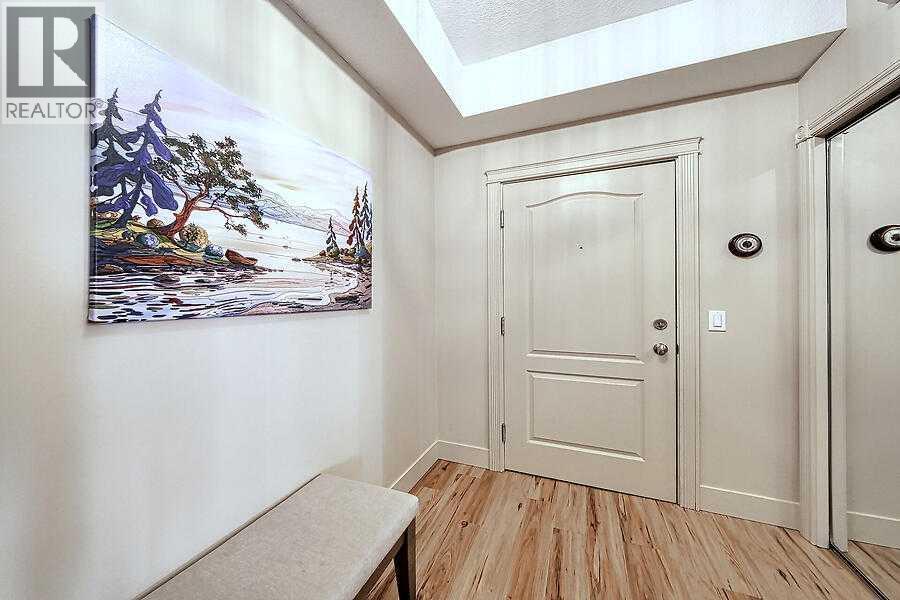 1233, 151 Country Village Road NE|Calgary, Alberta T3K5X5