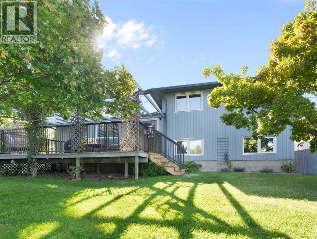 Property image for 9308 26 Street SW|Calgary, Alberta T2V4G9
