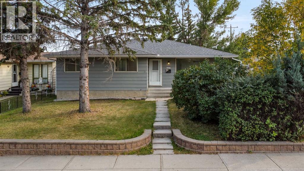 Property image for 3217 Doverthorn Road SE|Calgary, Alberta T2B2G9