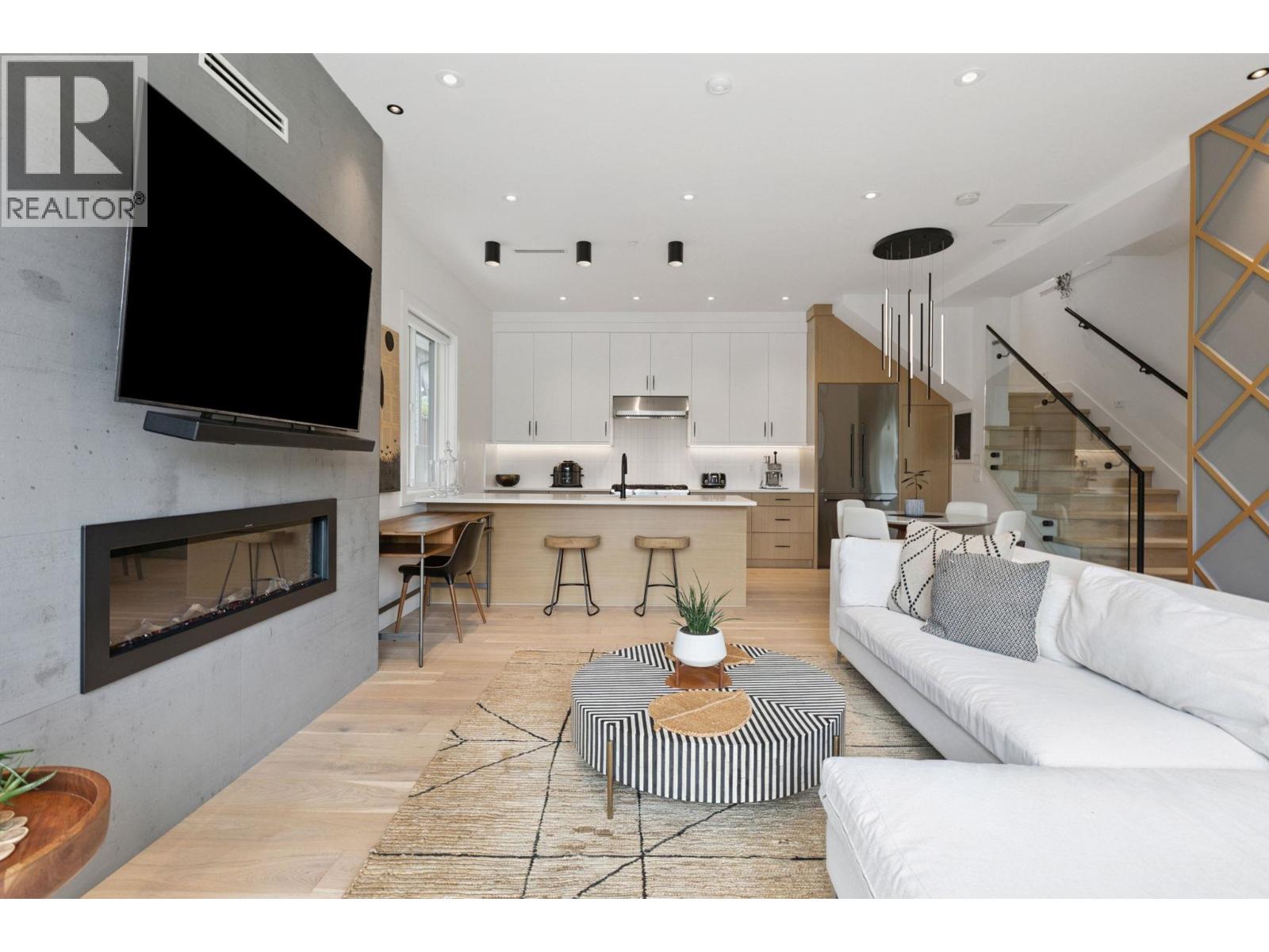 Property image for 1 1621 E 11TH AVENUE|Vancouver, British Columbia V5N1Y8