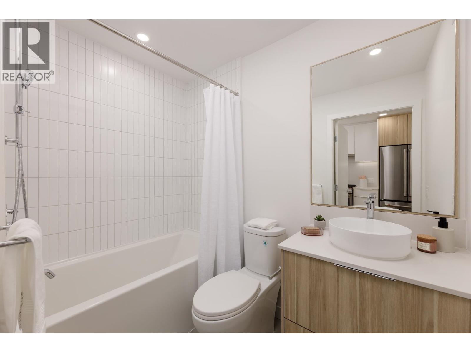 115 2450 GARDEN DRIVE|Vancouver, British Columbia V5N1W8