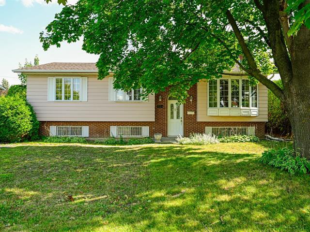 544 Rue Samuel-De Champlain|Boucherville, Quebec J4B1R1