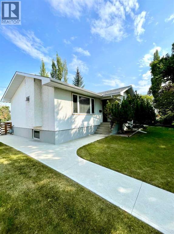 2712 32 Avenue SW|Calgary, Alberta T2E0W2