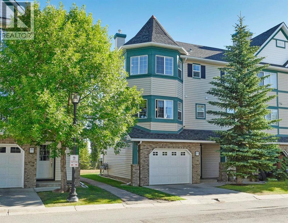 24 Cougar Ridge Mews SW|Calgary, Alberta T3H5P4