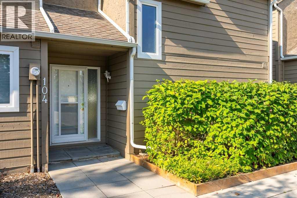 Property image for 104, 829 Coach Bluff Crescent SW|Calgary, Alberta T3H1B1
