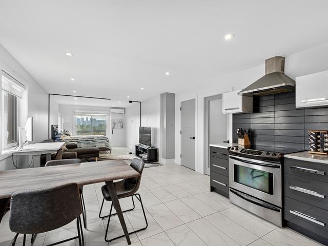 231 Rue Riverside|#703|Saint-Lambert, Quebec J4P1A3