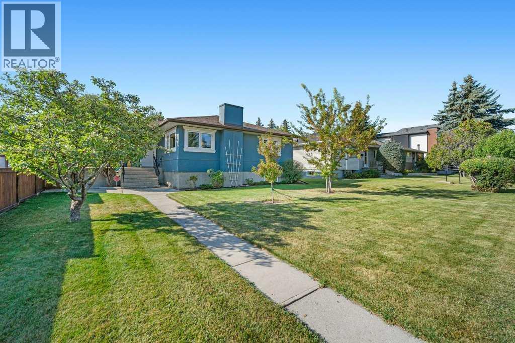 1131 15 Avenue NE|Calgary, Alberta T2E1J4