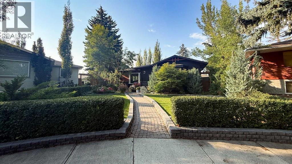 1423 18 Street NE|Calgary, Alberta T2E4V8