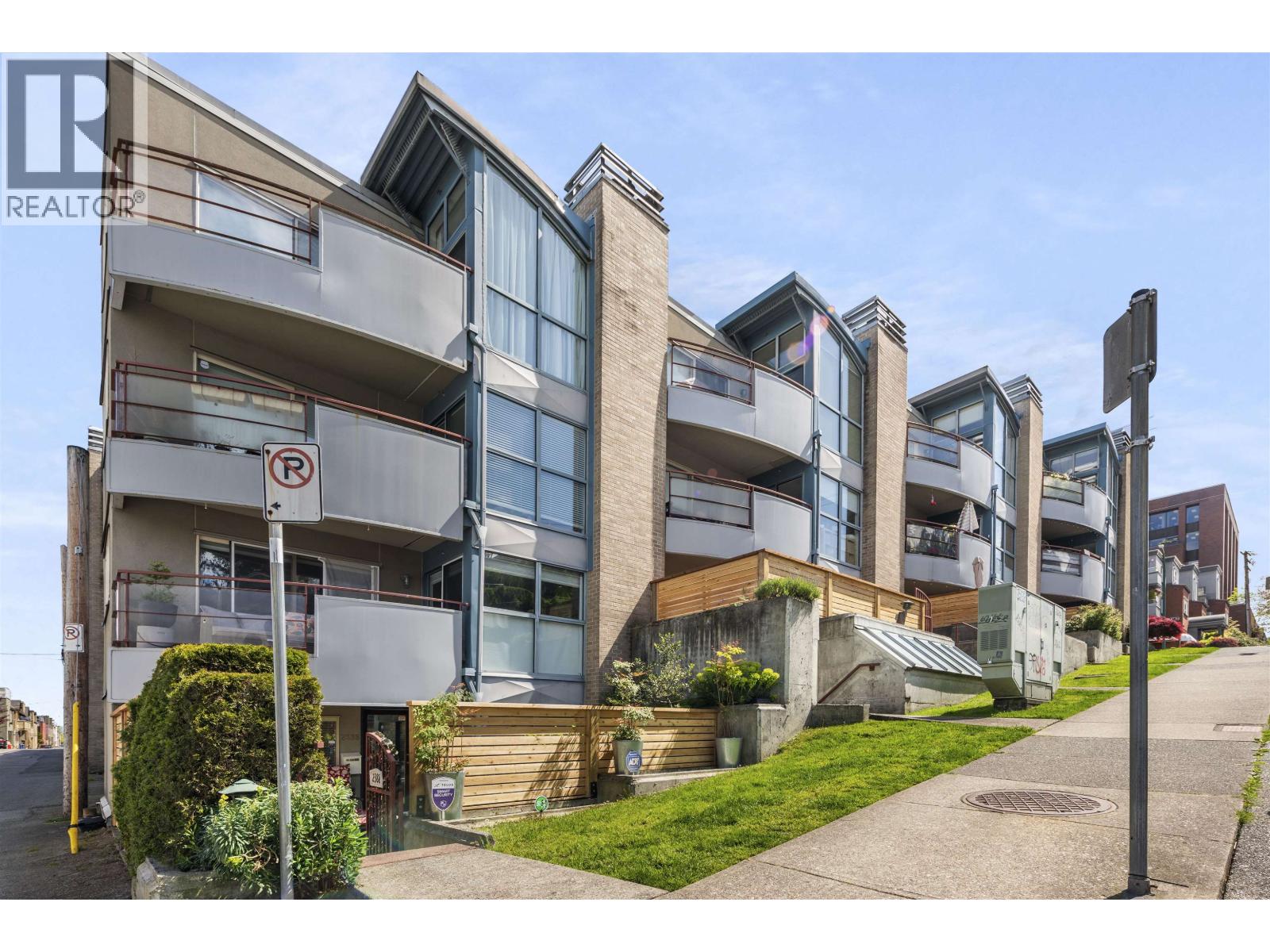 2388 ALDER STREET|Vancouver, British Columbia V6H4J3