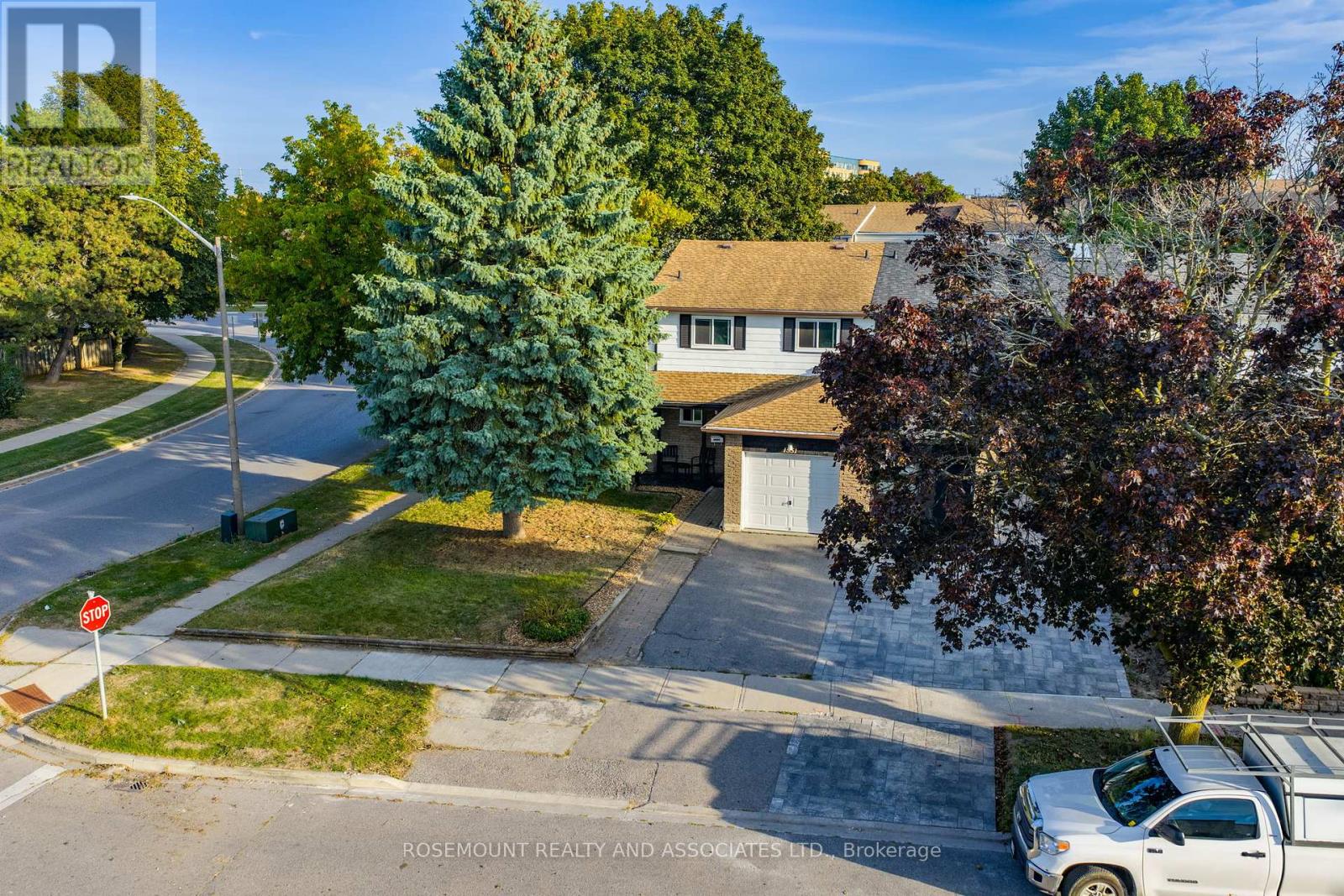 Property image for 1551 ALWIN CIRCLE|Pickering (Village East), Ontario L1V2W1