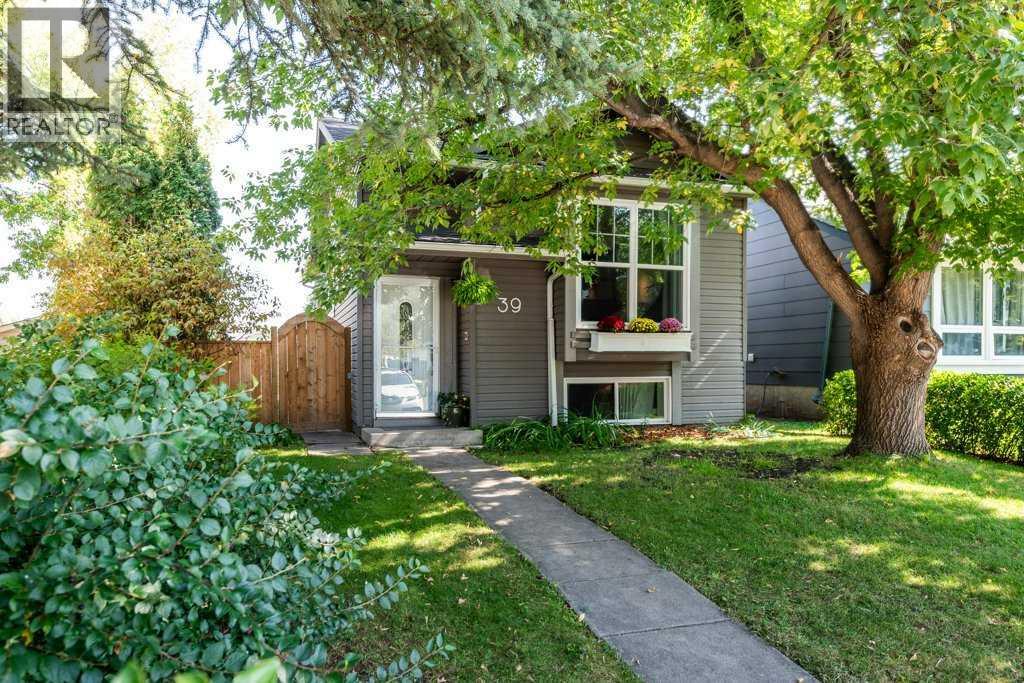 Property image for 39 Shawglen Place SW|Calgary, Alberta T2Y1X9