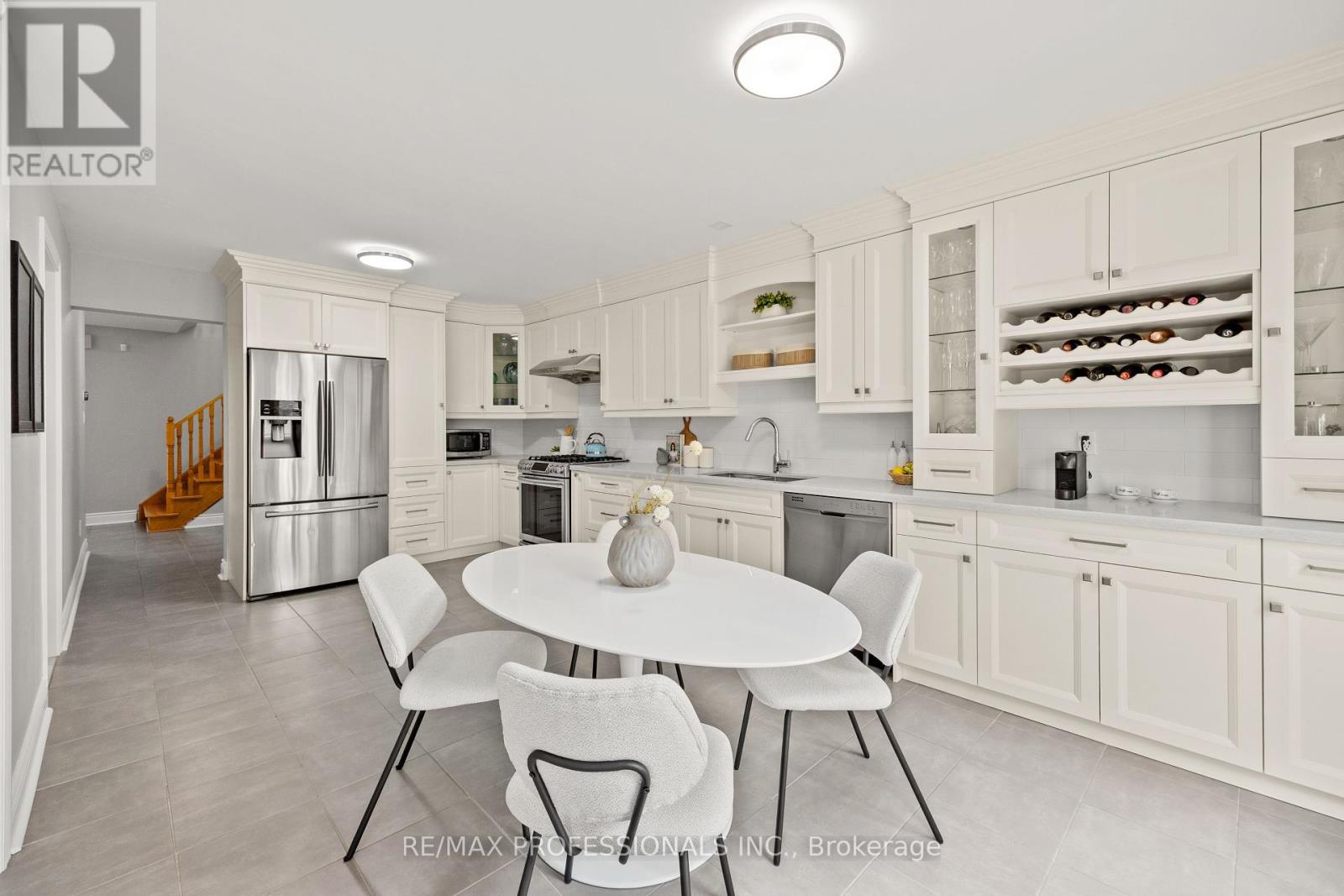 Property image for 152 ASHTON DRIVE|Vaughan (Maple), Ontario L6A2T8