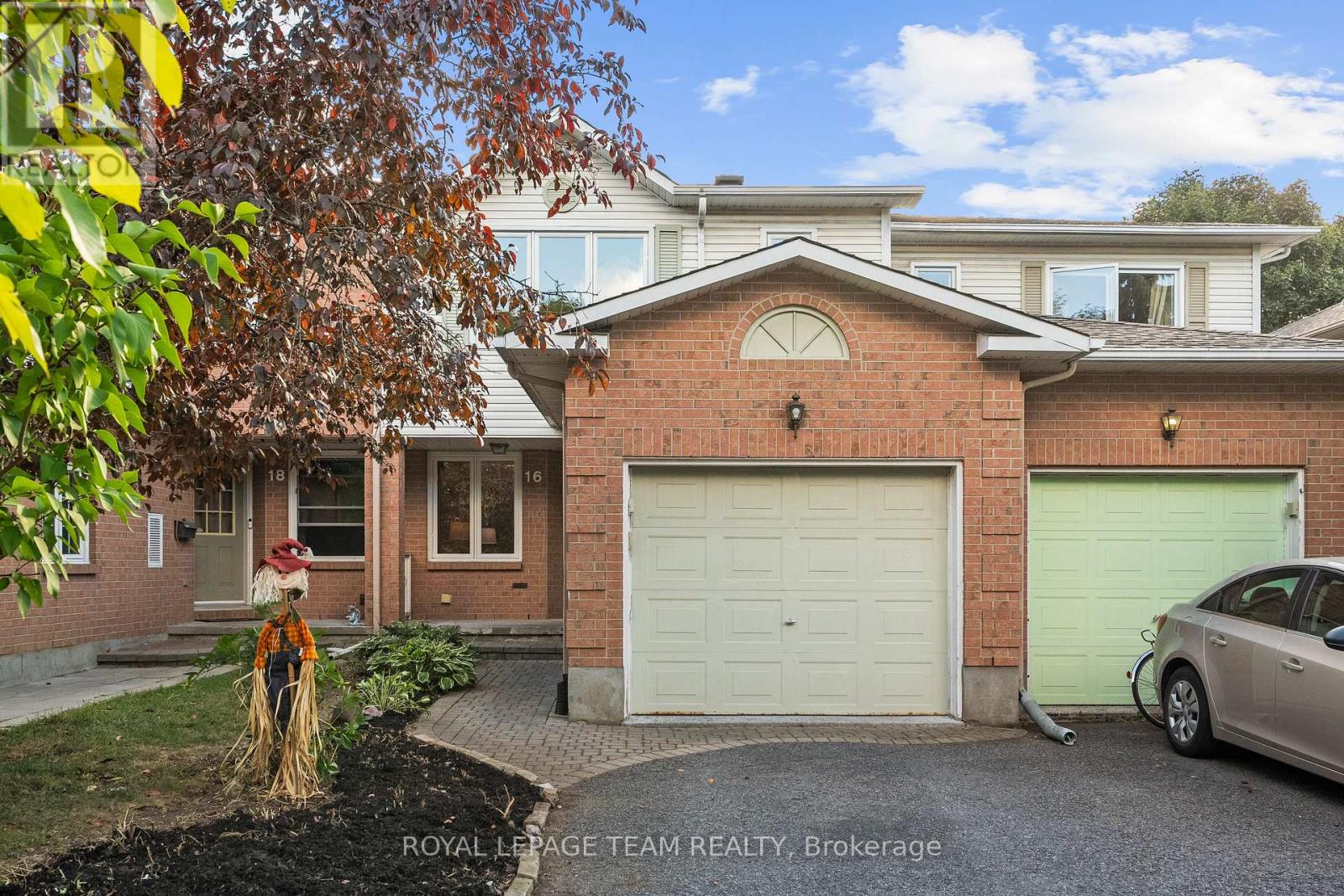 16 BATON COURT|Ottawa, Ontario K2L4C8