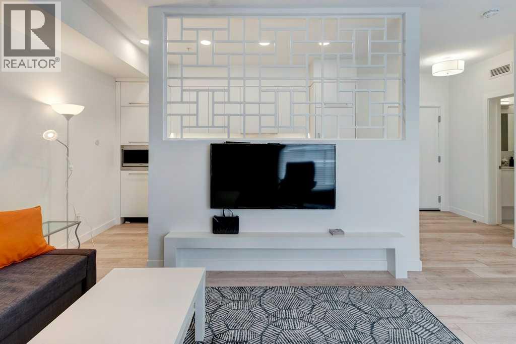 206, 3130 Thirsk Street NW|Calgary, Alberta T3B6H4