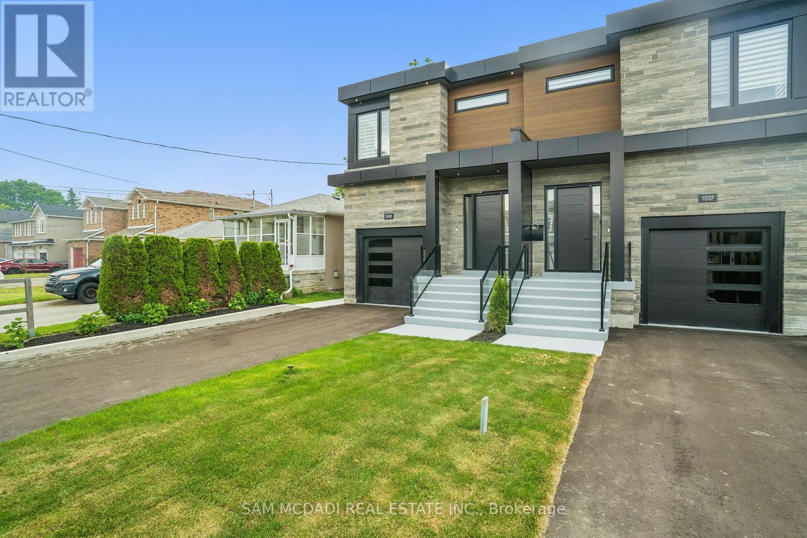 Property image for 1039 CAVEN STREET|Mississauga (Lakeview), Ontario L5G4J3