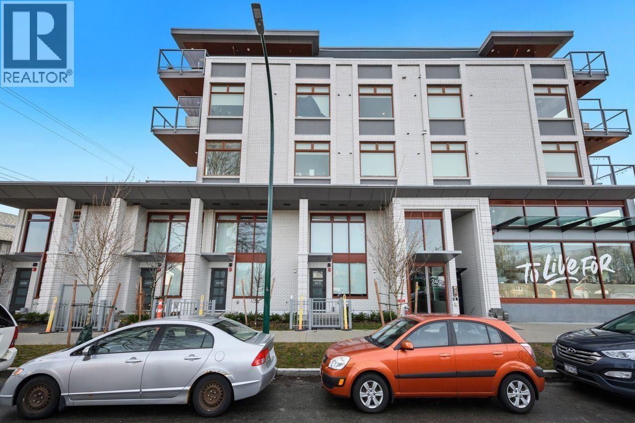 208 2408 GRANT STREET|Vancouver, British Columbia V5K3G4