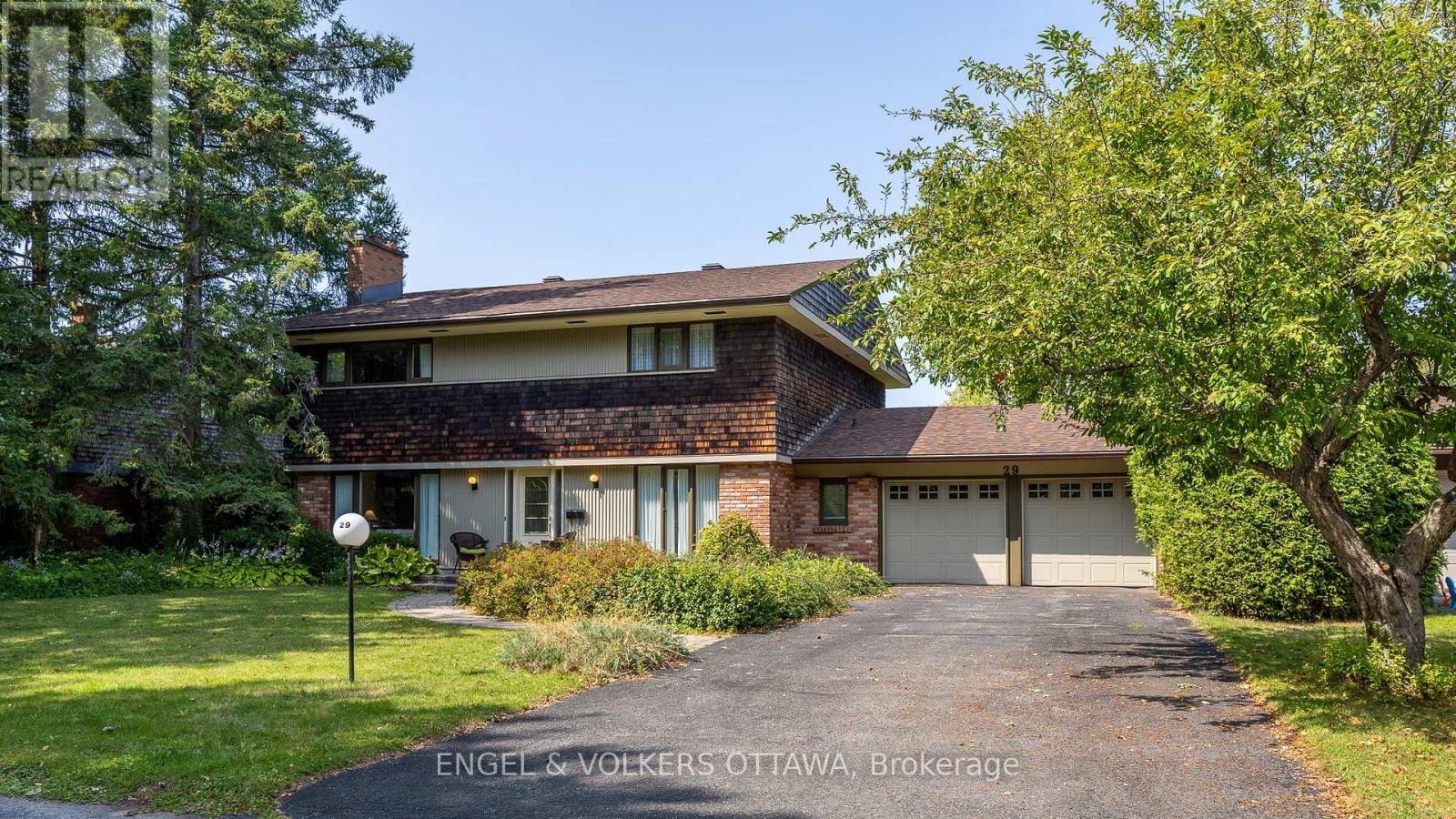 29 MILNE CRESCENT|Ottawa, Ontario K2K1H7