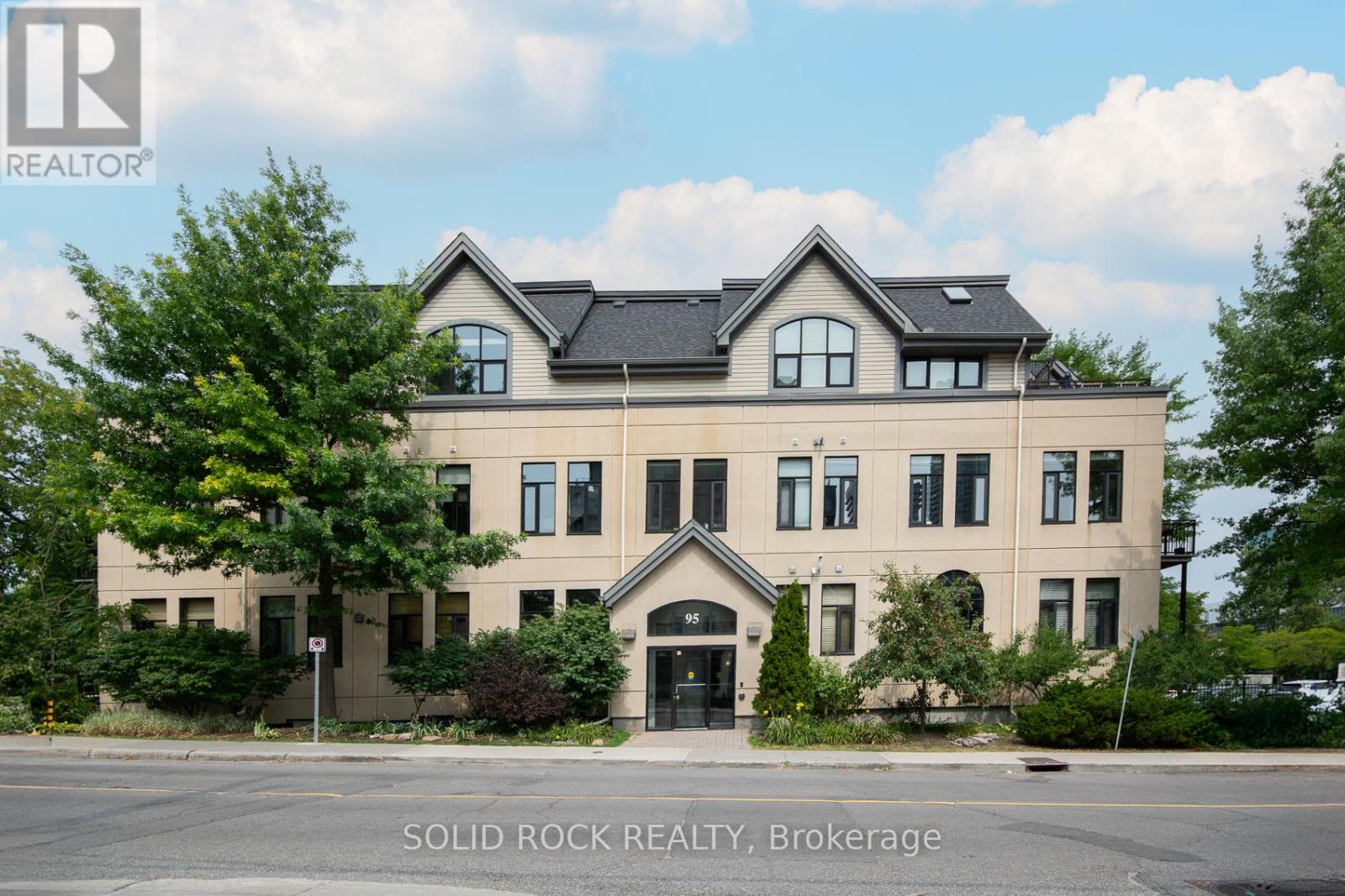 Property image for 105 - 95 BEECH STREET|Ottawa, Ontario K1S3J7