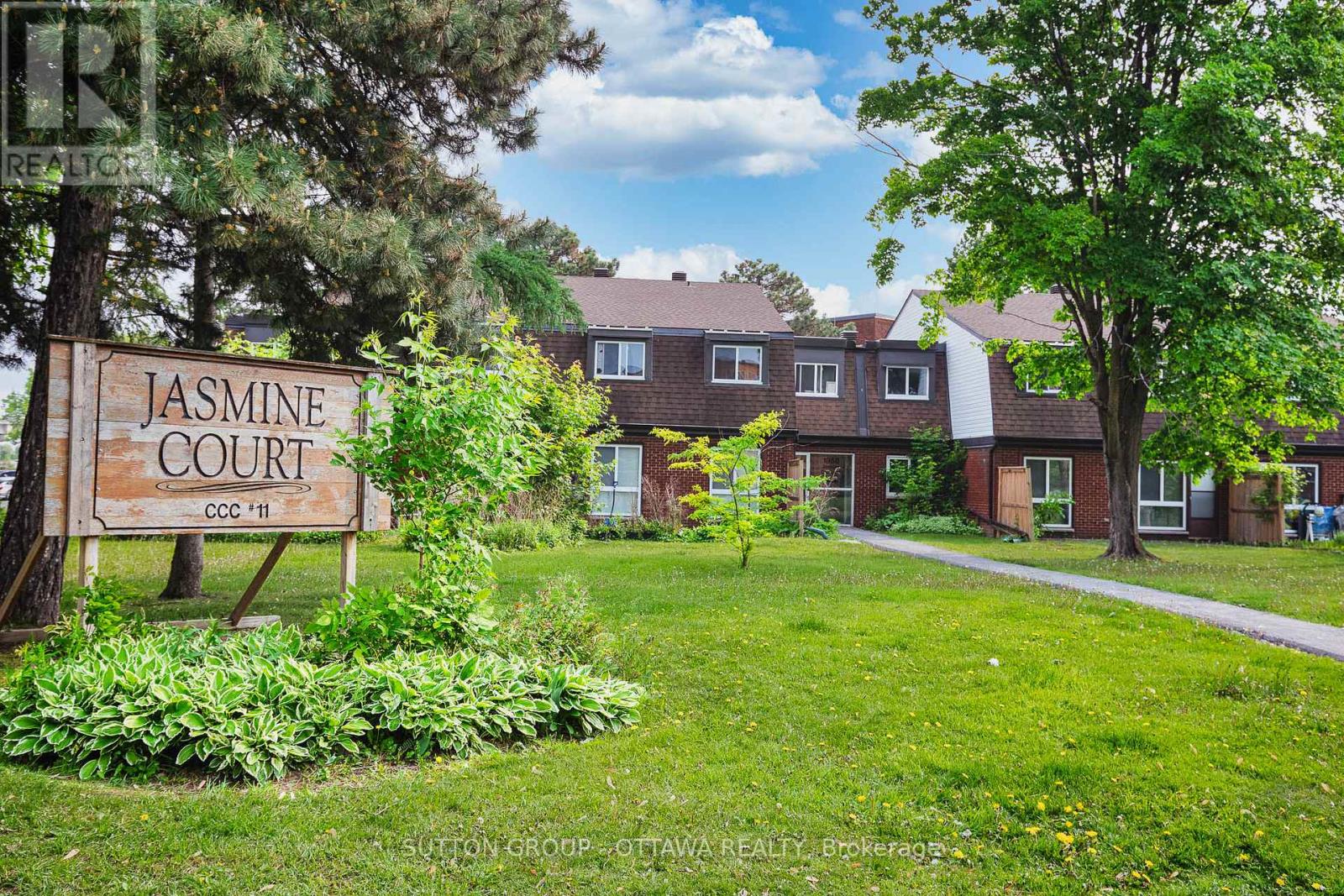 Property image for 39J - 1958 JASMINE CRESCENT|Ottawa, Ontario K1J7W1