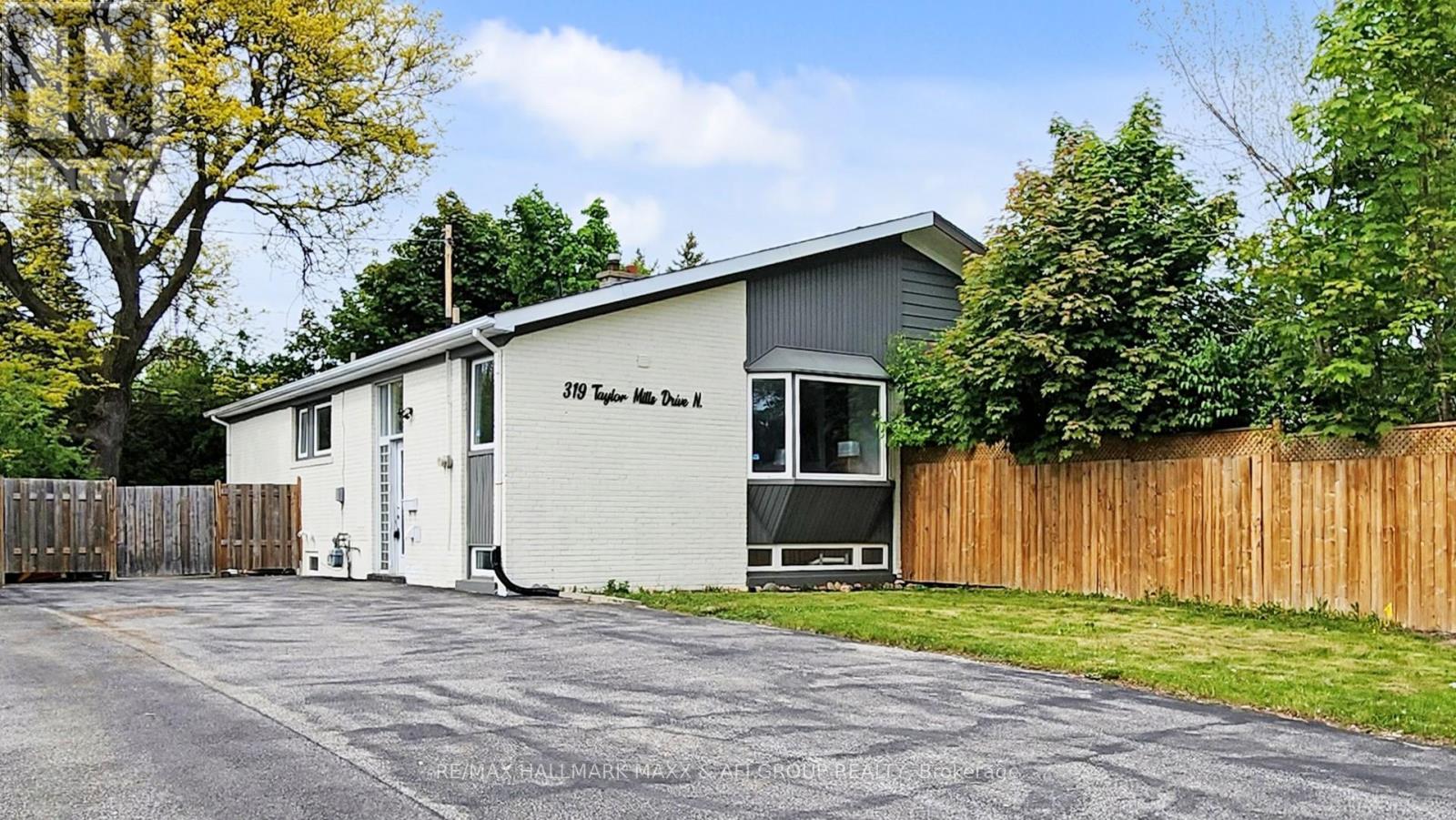 Property image for 319 TAYLOR MILLS DRIVE N|Richmond Hill (Crosby), Ontario L4C2T8