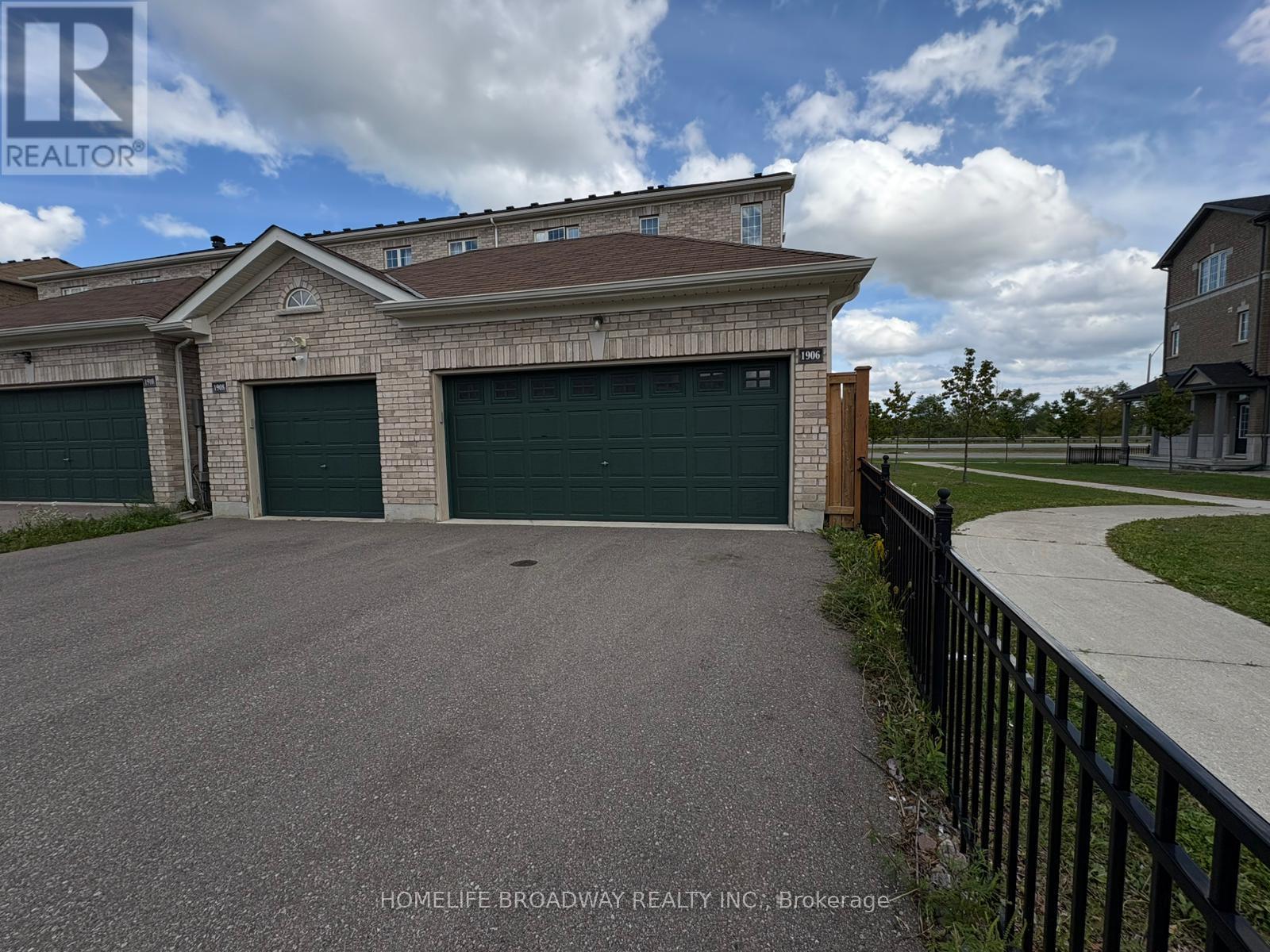 Property image for 1906 DONALD COUSENS PARKWAY|Markham (Cornell), Ontario L6B1M4