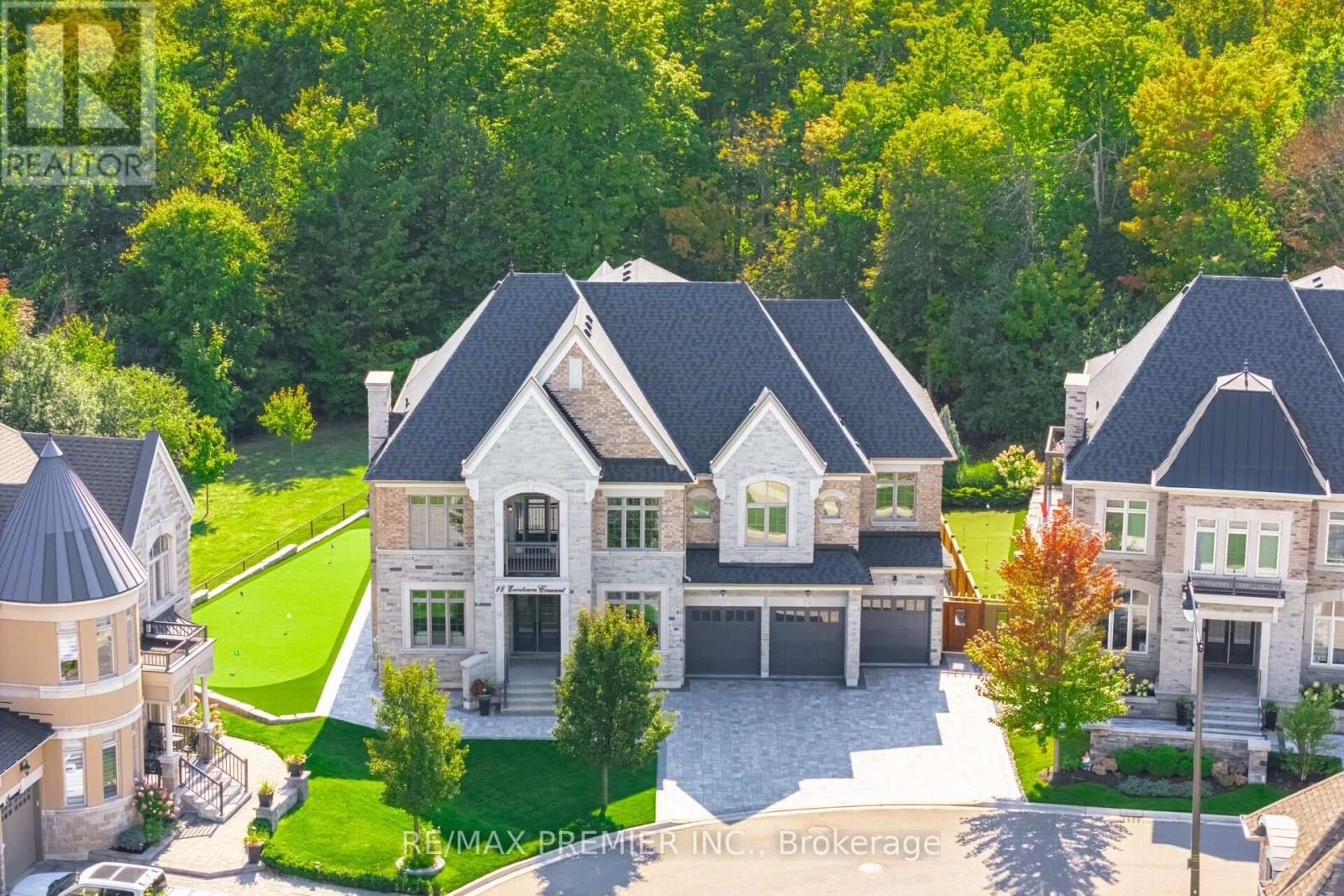 18 ERINTOWN CRESCENT|Brampton (Toronto Gore Rural Estate), Ontario L6P4H2