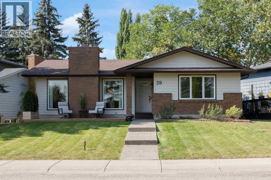39 Midpark Close SE|Calgary, Alberta T2X1N9