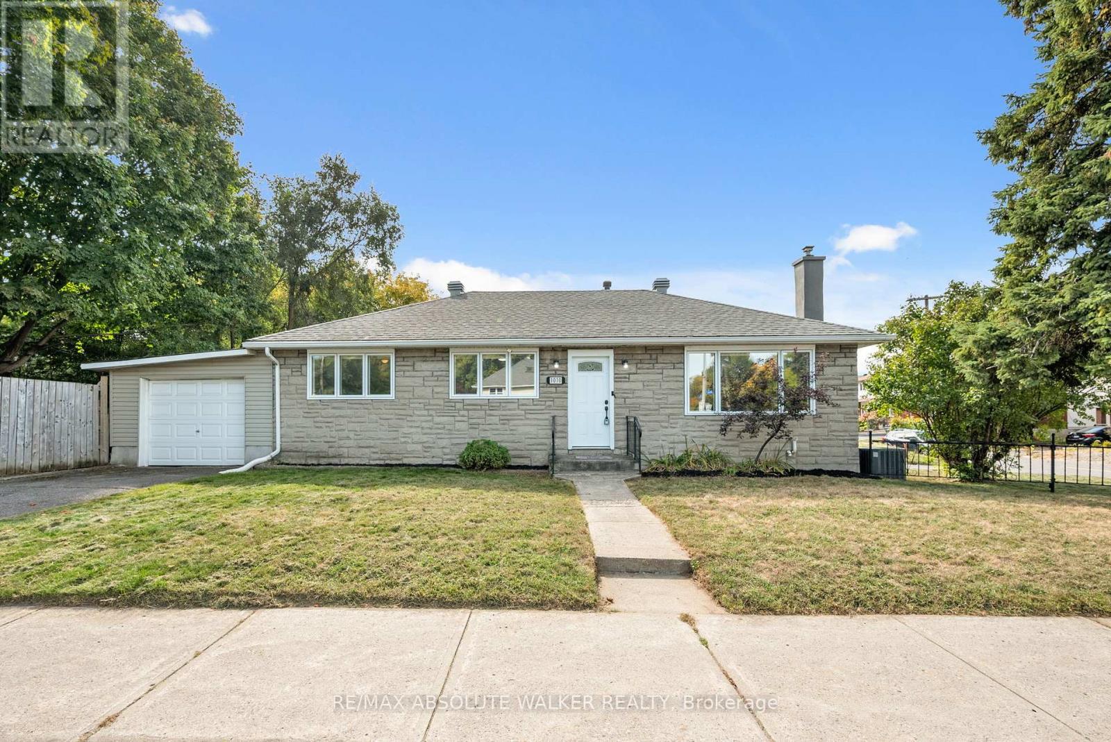 1010 KIRKWOOD AVENUE|Ottawa, Ontario K1Z8M9