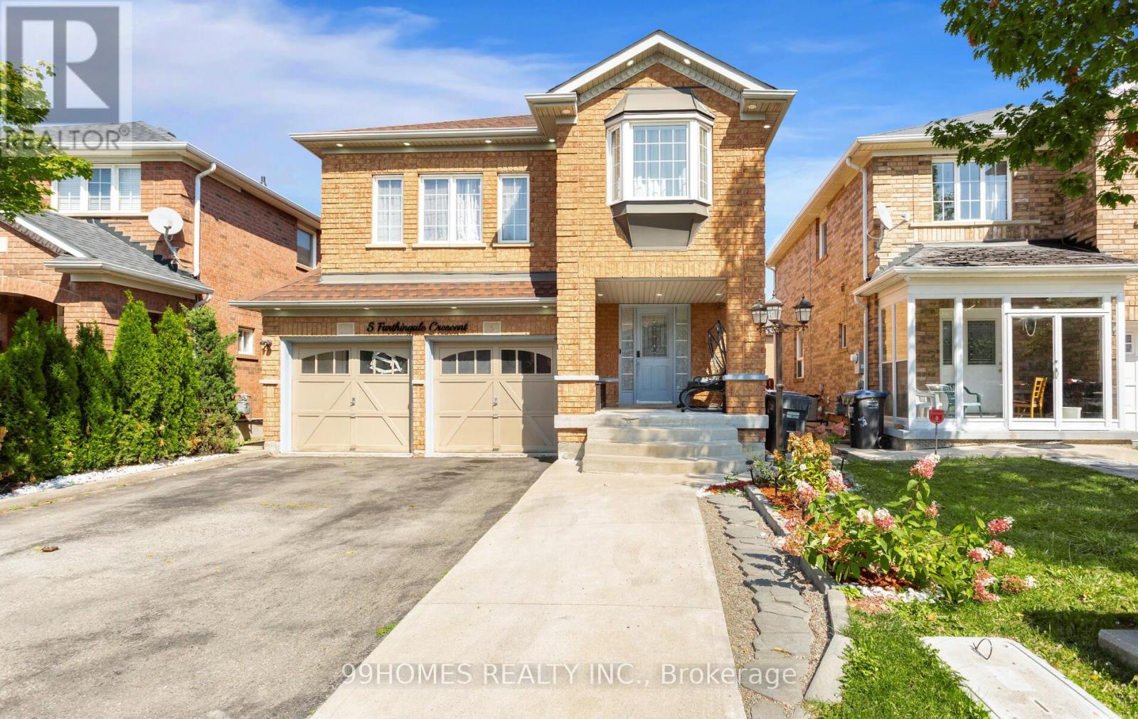 5 FARTHINGALE CRESCENT|Brampton (Fletcher's Meadow), Ontario L7A1R3