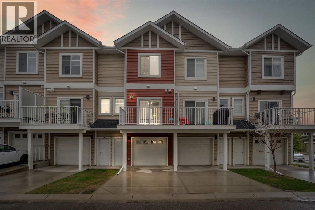 27 Redstone Circle NE|Calgary, Alberta T3N0M8