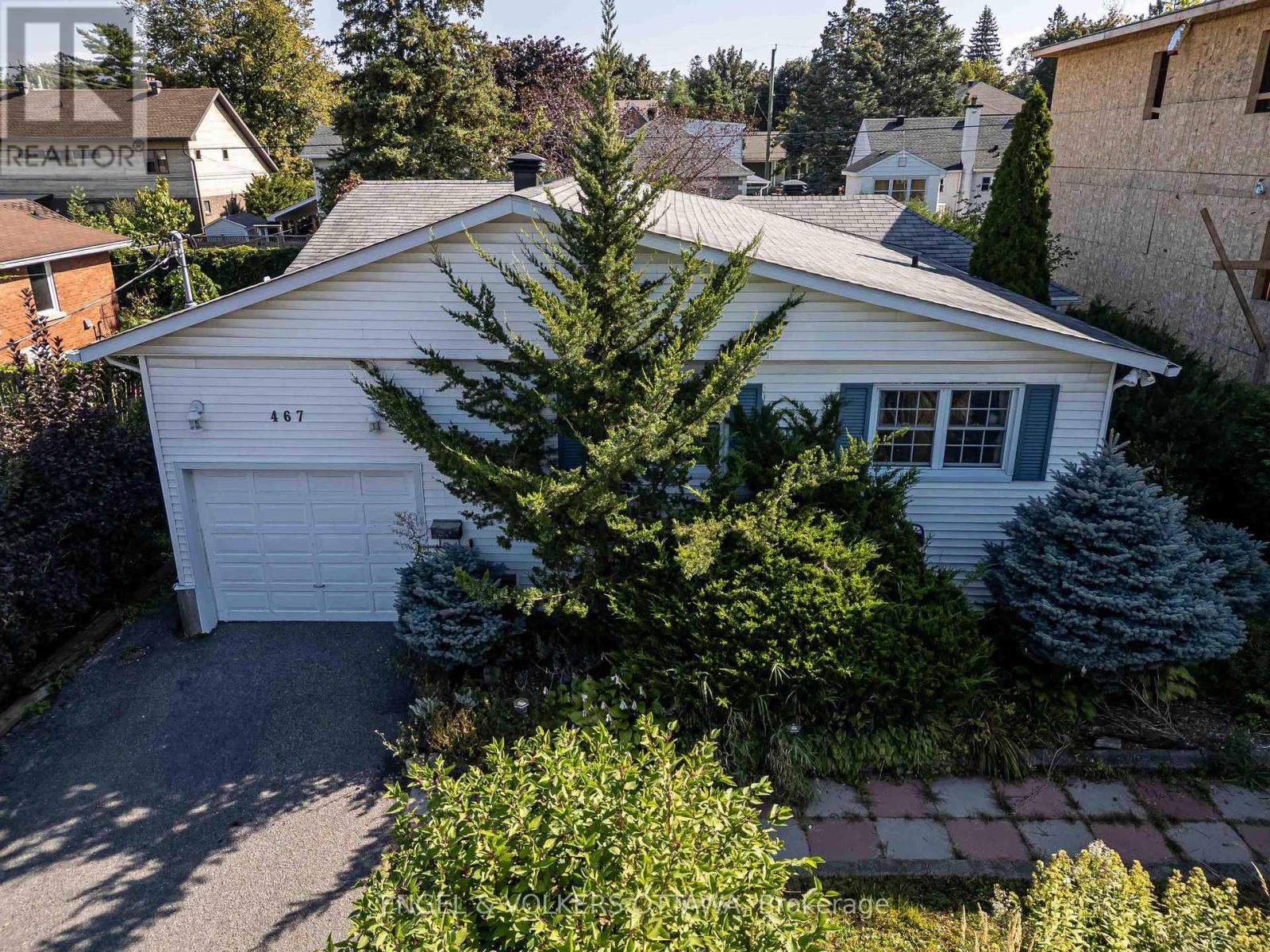 Property image for 467 EDGEWORTH AVENUE|Ottawa, Ontario K2B5L2