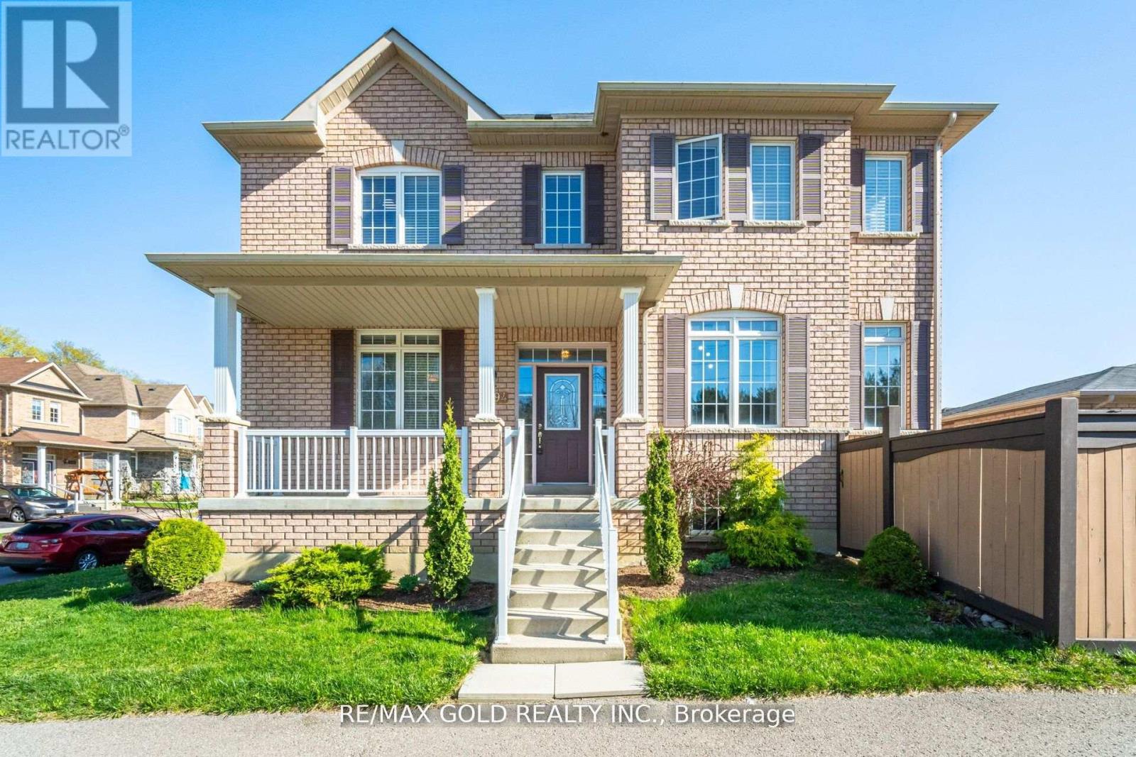 2494 EARL GREY AVENUE|Pickering (Duffin Heights), Ontario L1X0B9