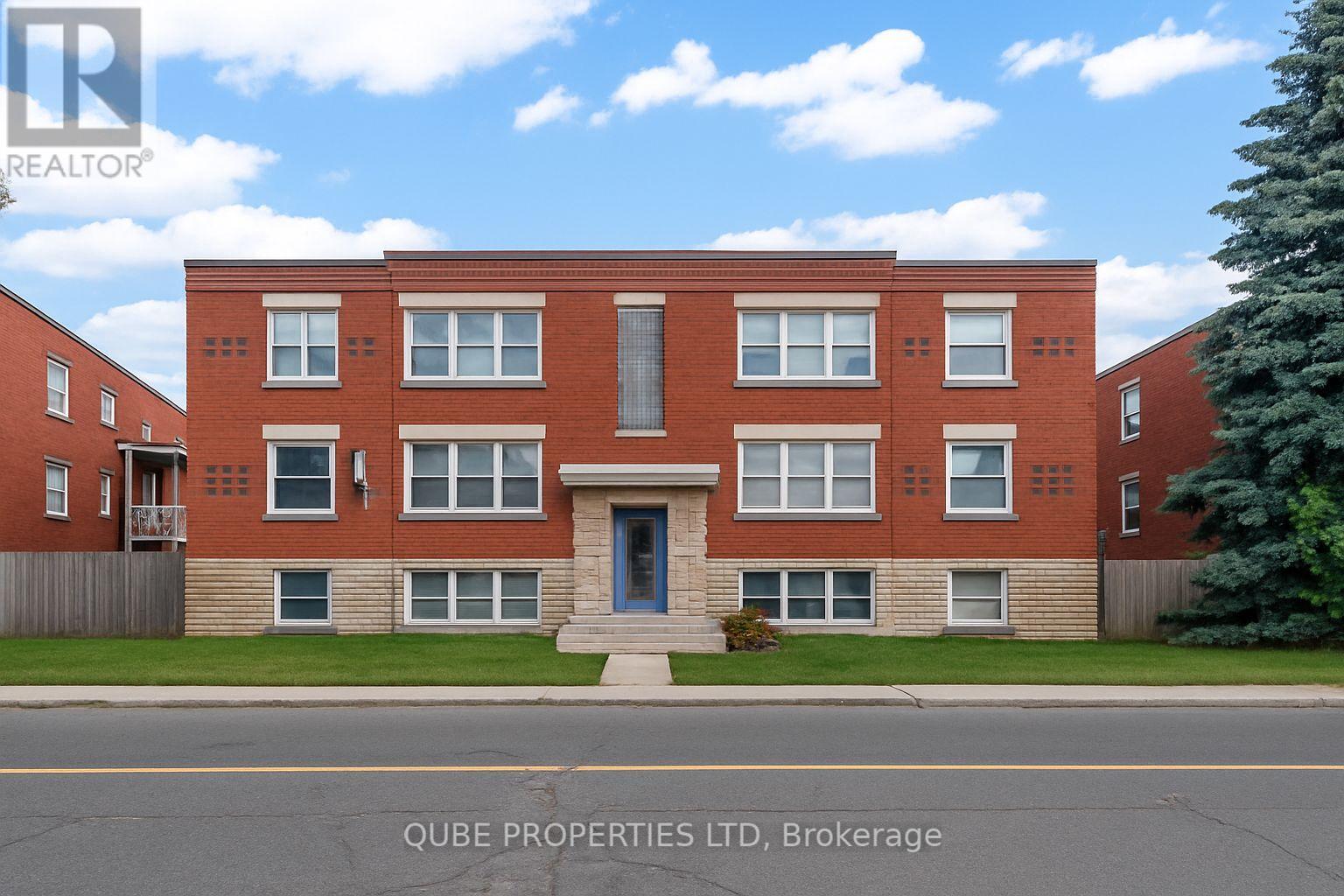 Property image for 229 DES PERES BLANCS AVENUE|Ottawa, Ontario K1L7L9