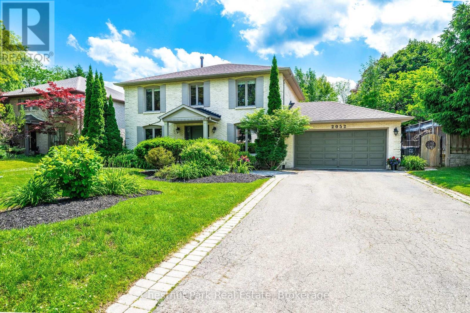 Property image for 2052 CHIPPEWA TRAIL|Mississauga (Sheridan), Ontario L5H3V7