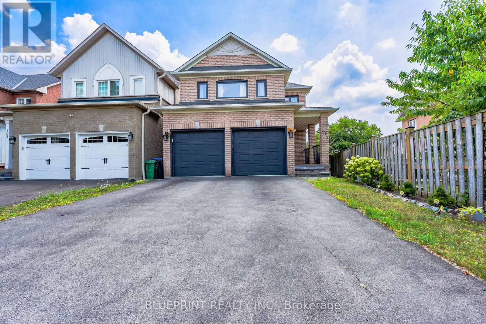 Property image for 812 KNOTTY PINE GROVE|Mississauga (Meadowvale Village), Ontario L5W1K2