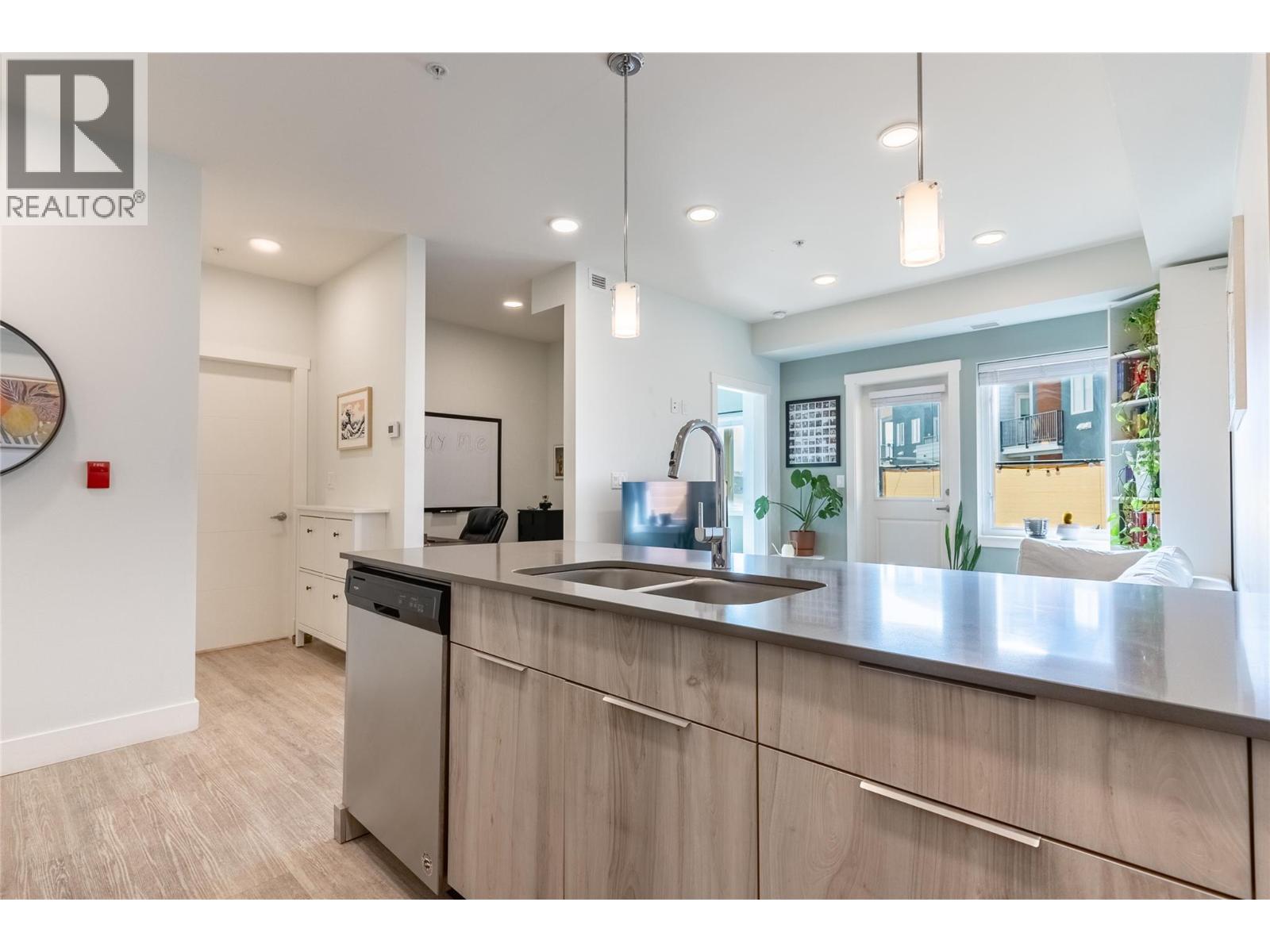 Property image for 107 Yew Street Unit# 311|Kamloops, British Columbia V2B4A1