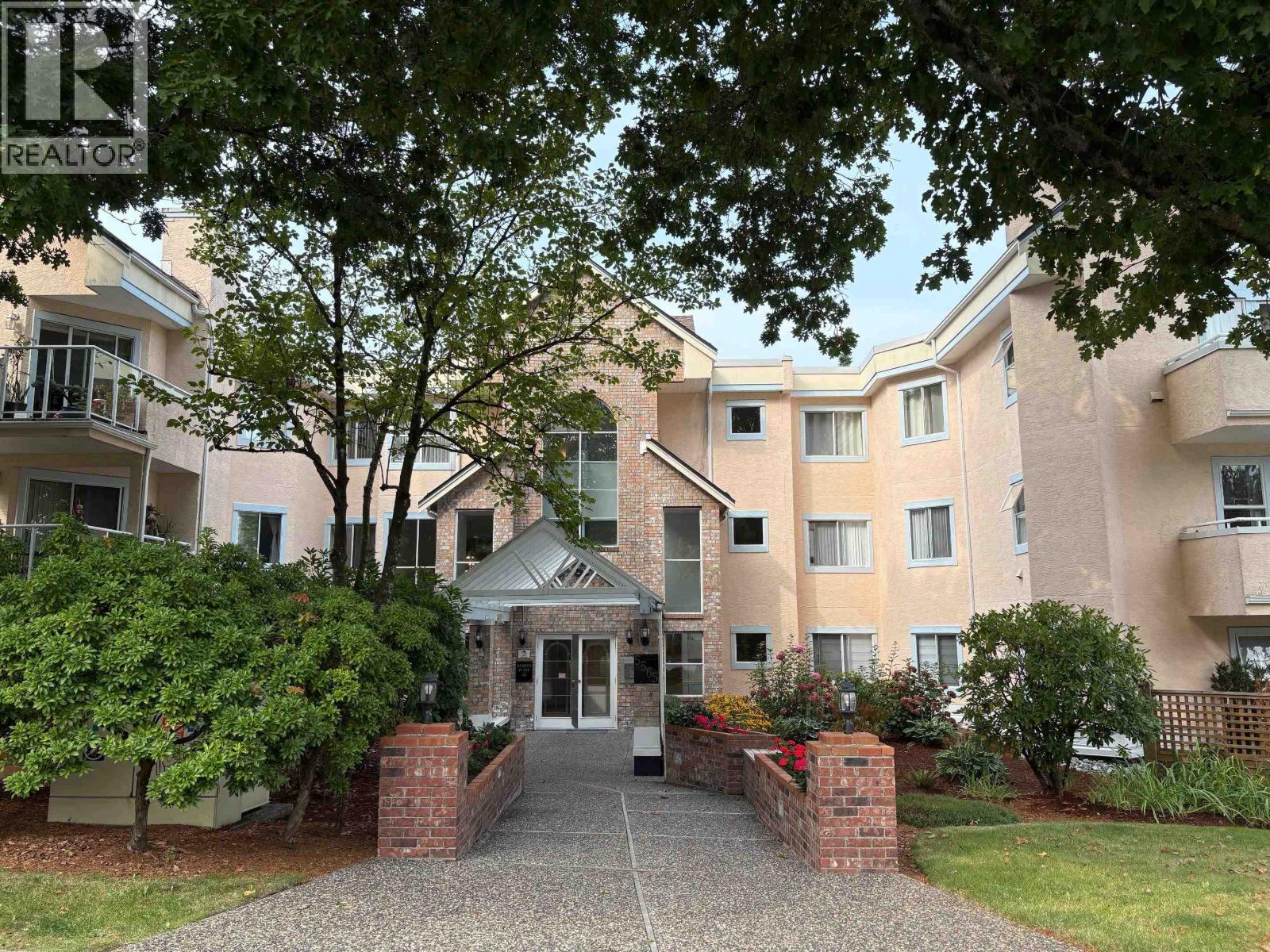 Property image for 301 5565 BARKER AVENUE|Burnaby, British Columbia V5H2N8