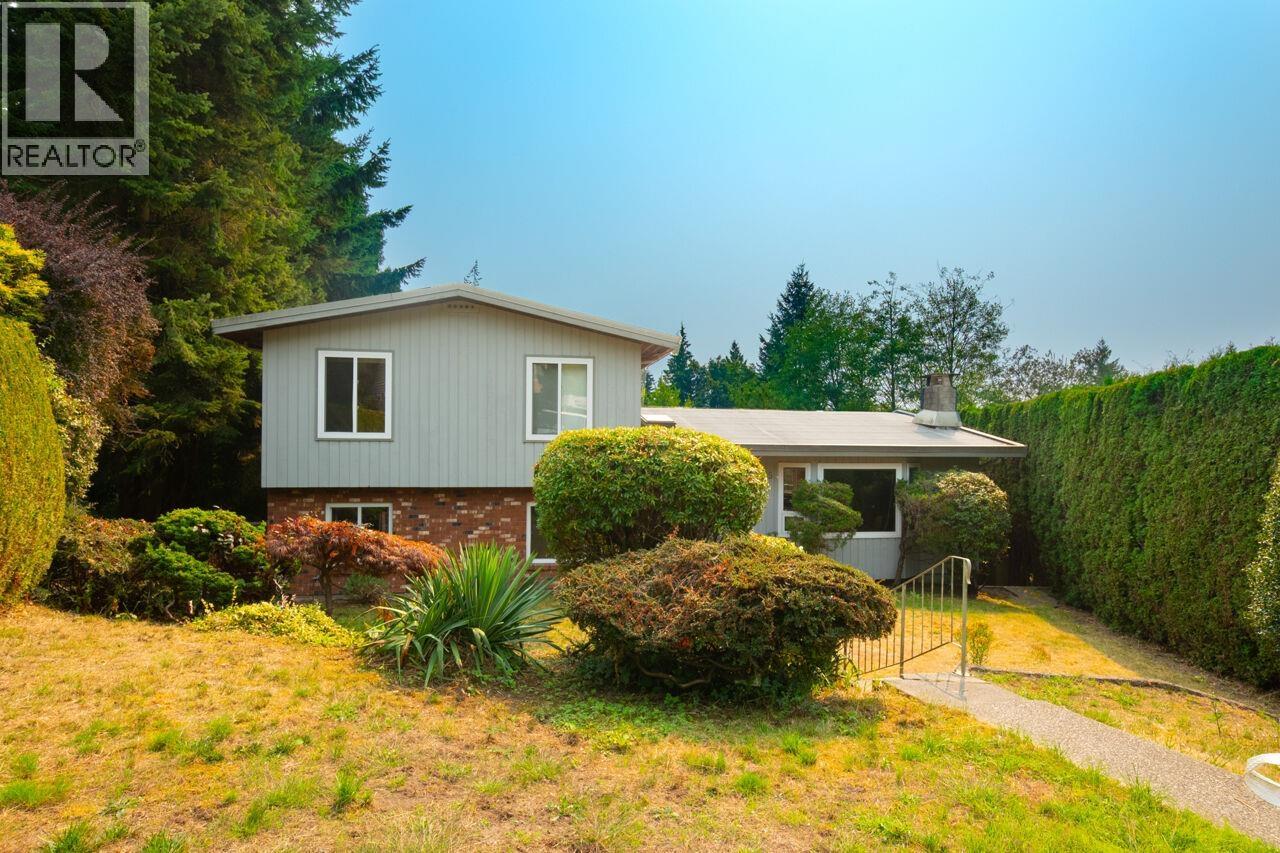 Property image for 1285 LUCKING PLACE|North Vancouver, British Columbia V7J3L5
