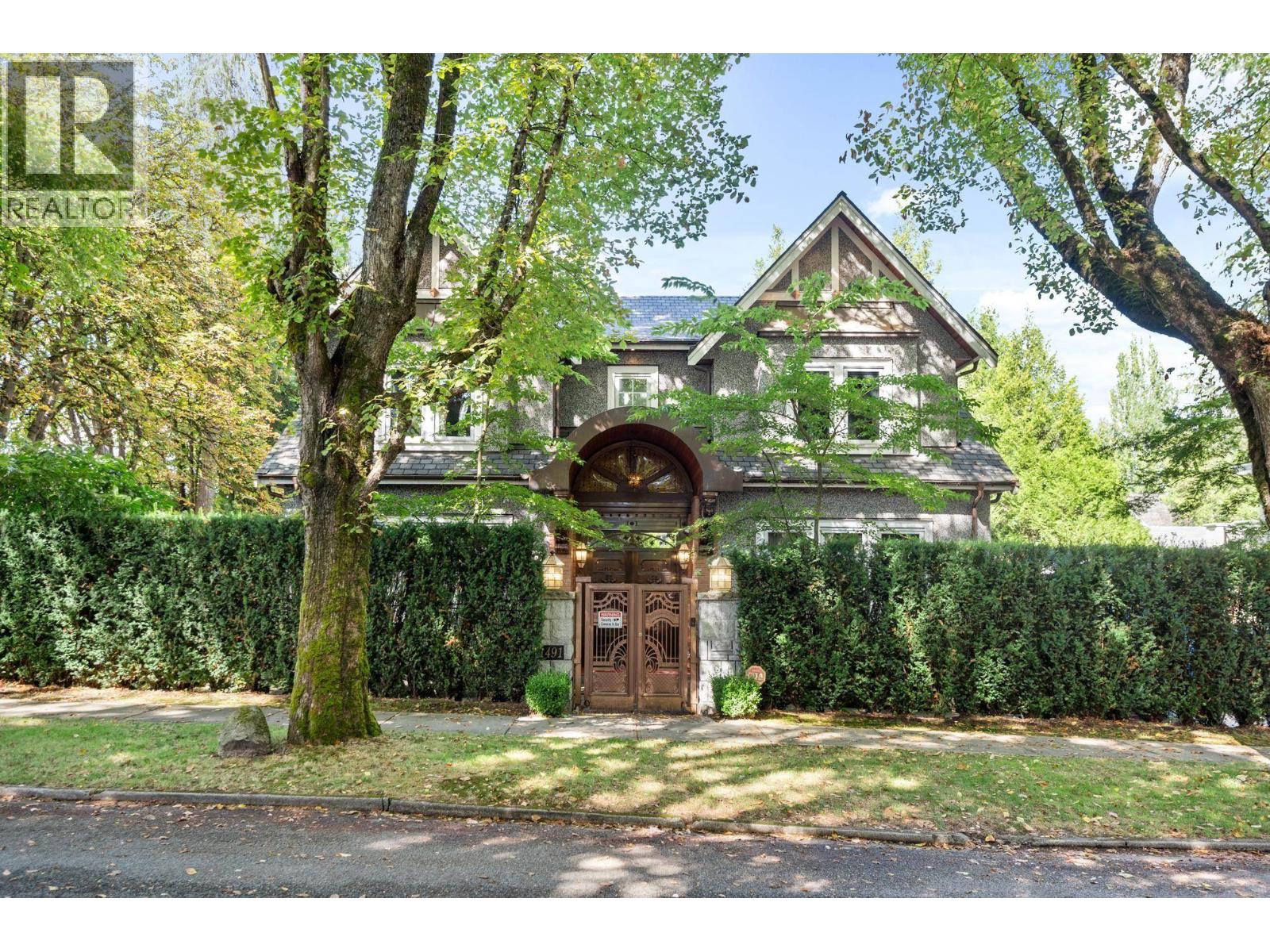 1491 W 26TH AVENUE|Vancouver, British Columbia V6H2B3