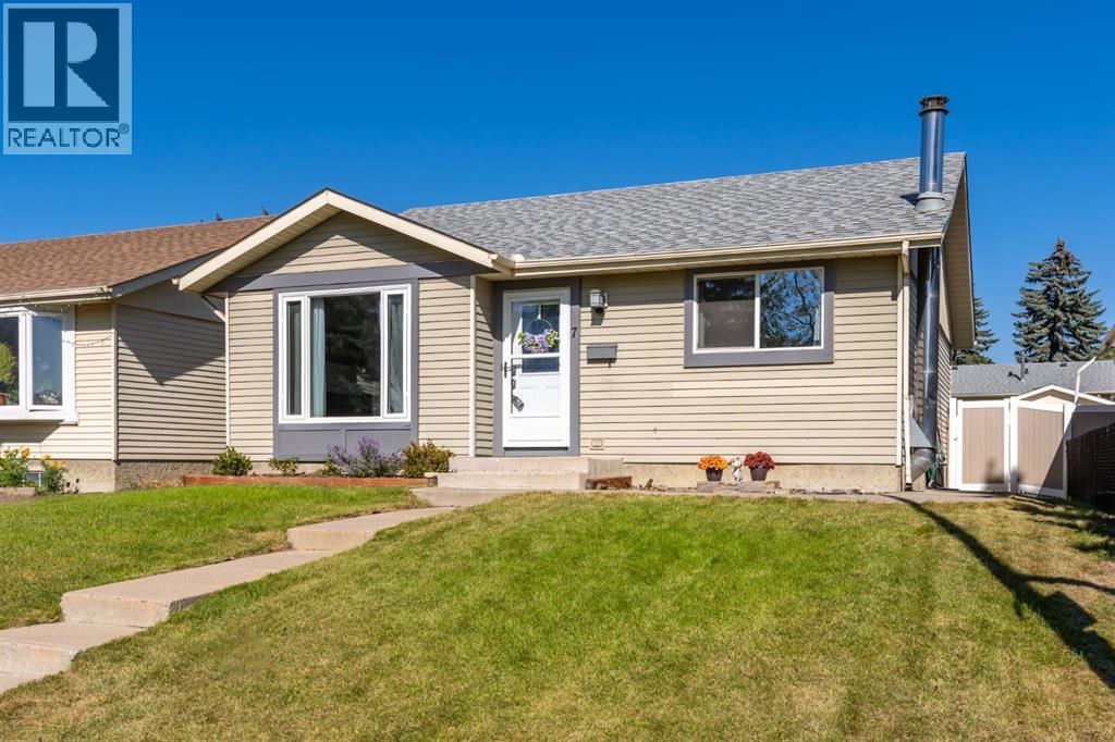 Property image for 7 Erin Park Bay SE|Calgary, Alberta T2A2V4