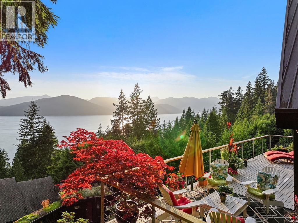 Property image for 485 TIMBERTOP DRIVE|Lions Bay, British Columbia V0N2E0