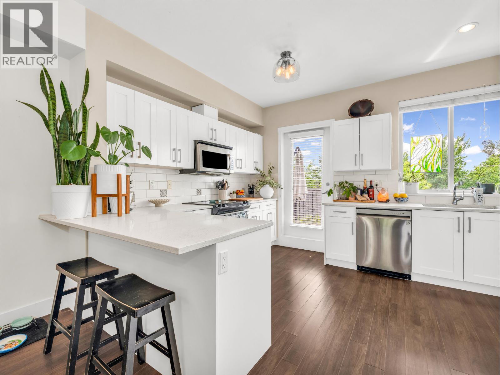 103 1418 CARTIER AVENUE|Coquitlam, British Columbia V3K6H9