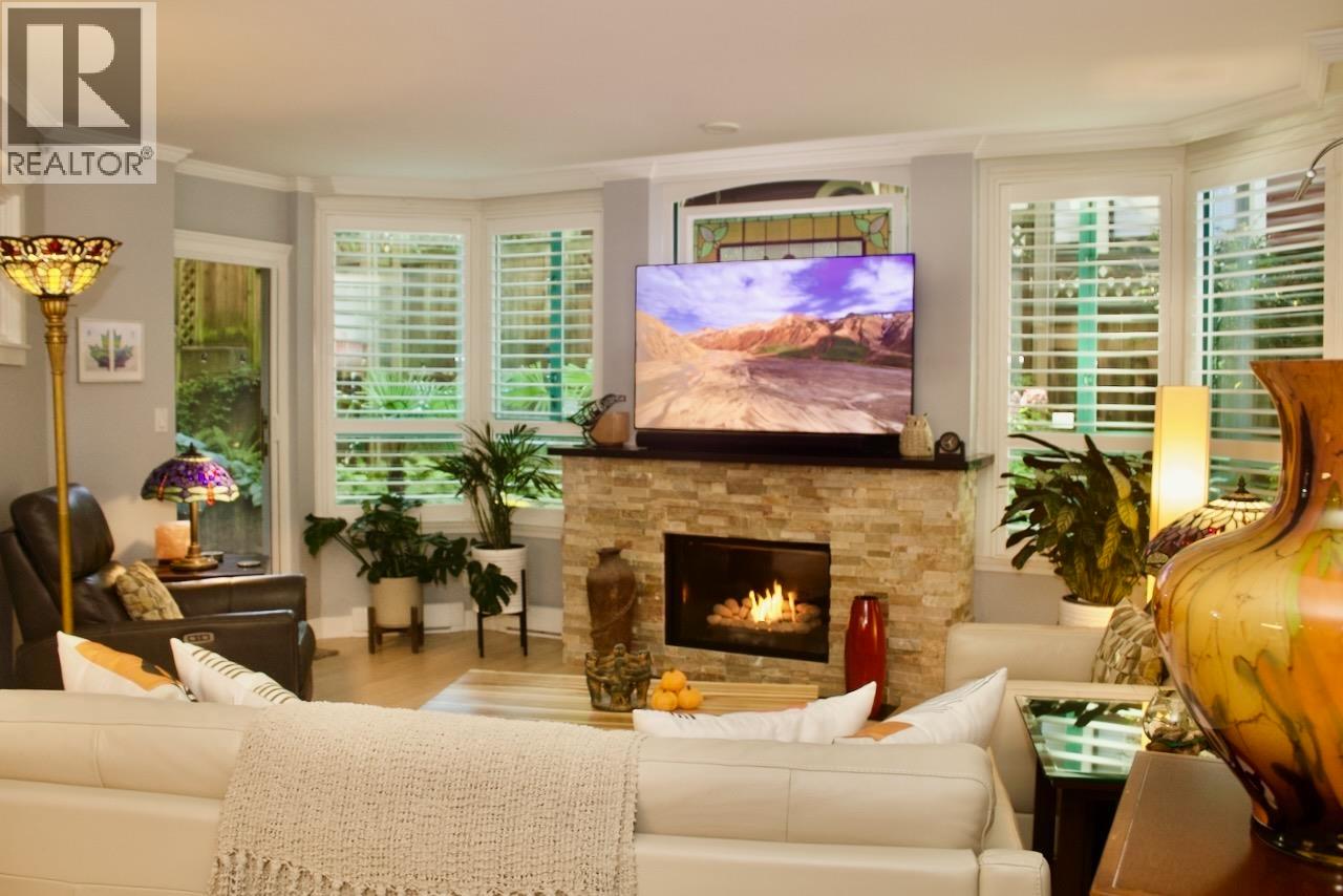 102 1132 HARO STREET|Vancouver, British Columbia V6E1C9