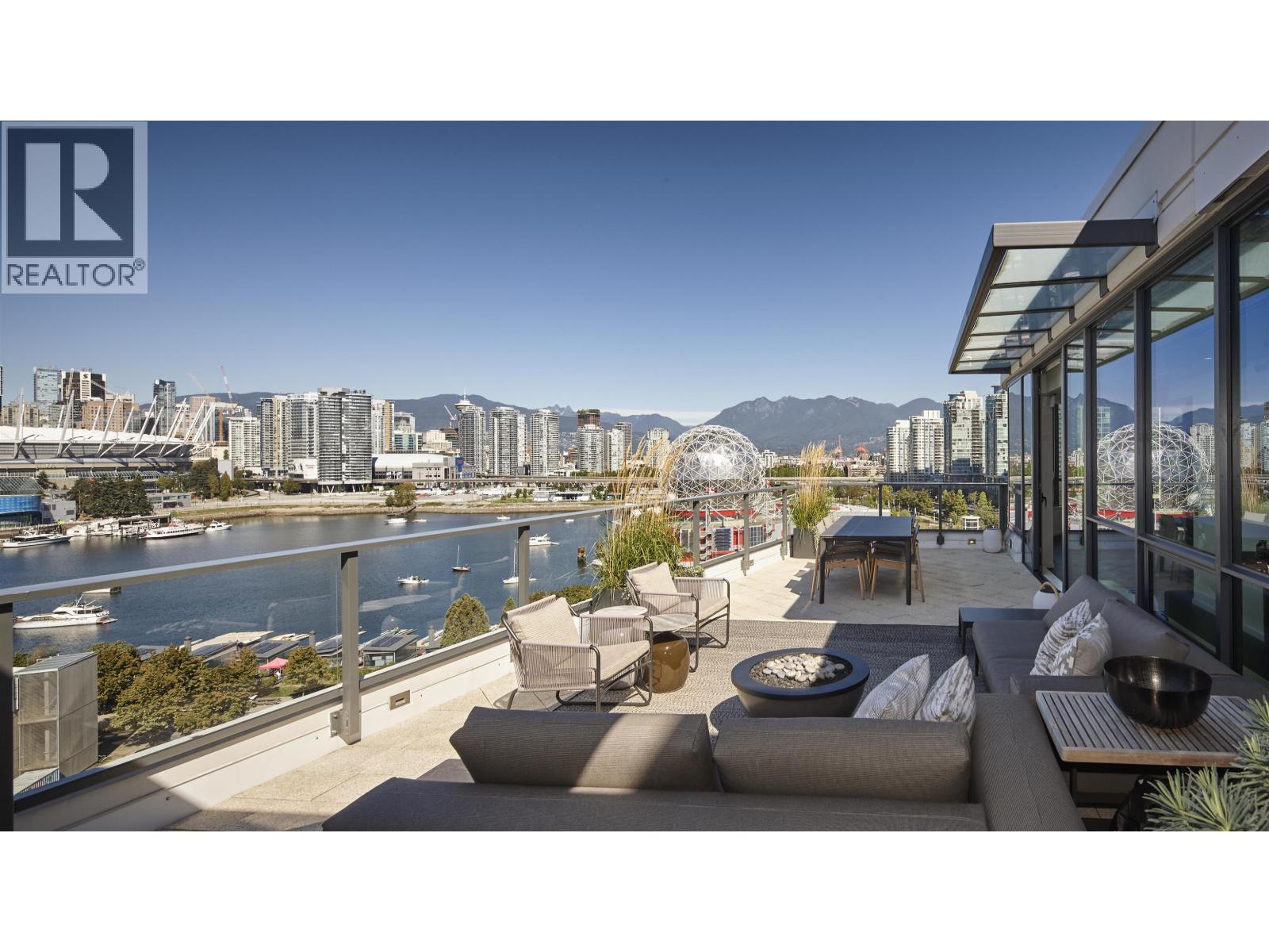 1202 1678 PULLMAN PORTER STREET|Vancouver, British Columbia V6A0H4