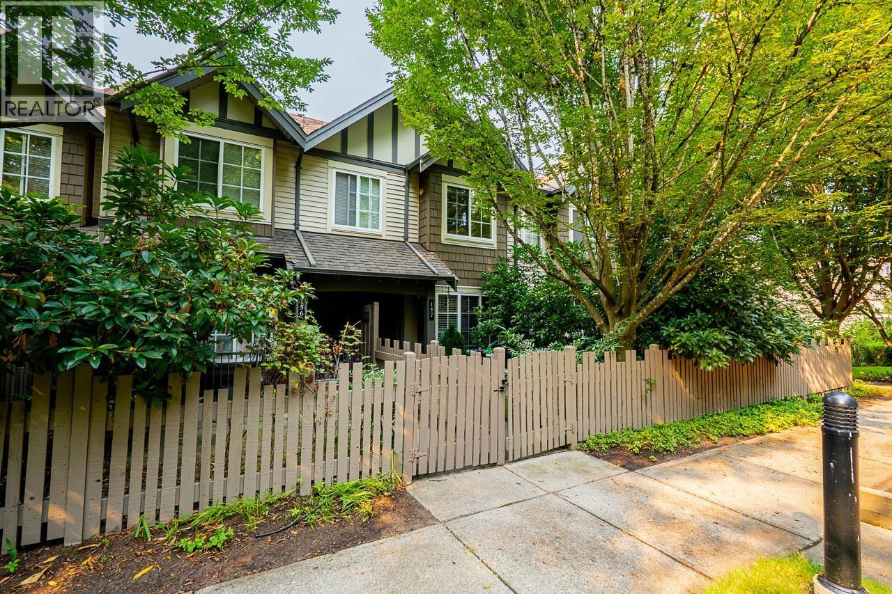 157 3288 NOEL DRIVE|Burnaby, British Columbia V3J1J8