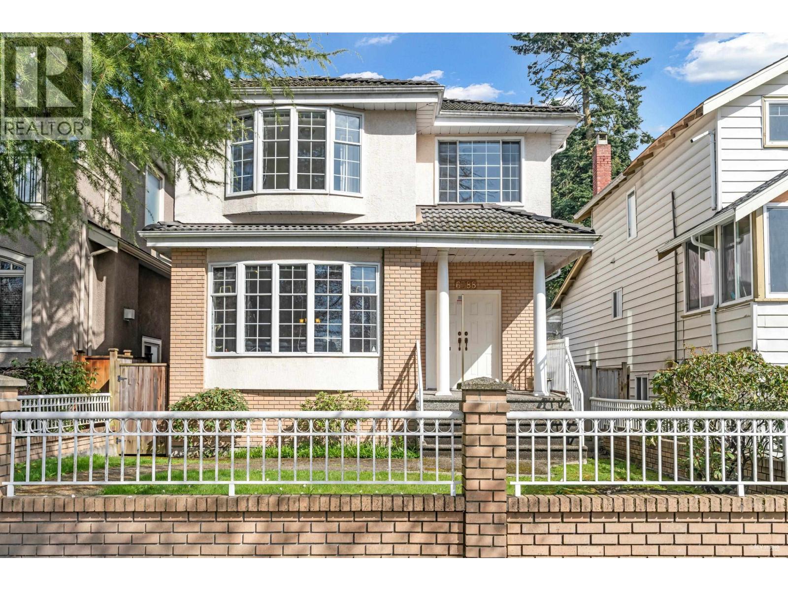 6388 LABURNUM STREET|Vancouver, British Columbia V6M3S9